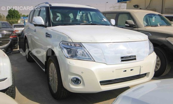 Acheter Import Voiture Nissan Patrol Blanc à Import - Dubai, Estuaire Acheter Import Voiture Nissan Patrol Blanc à Import - Dubai, Estuaire