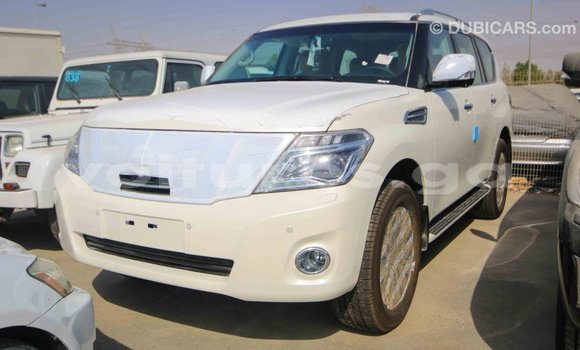 Acheter Import Voiture Nissan Patrol Blanc à Import - Dubai, Estuaire Acheter Import Voiture Nissan Patrol Blanc à Import - Dubai, Estuaire