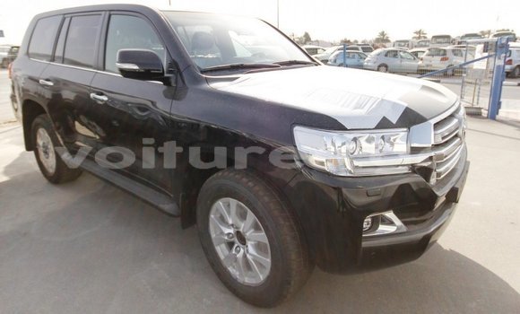 Acheter Import Voiture Toyota Land Cruiser Noir à Import - Dubai, Estuaire Acheter Import Voiture Toyota Land Cruiser Noir à Import - Dubai, Estuaire