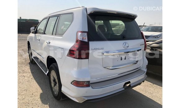 Acheter Import Voiture Lexus GX Blanc à Import - Dubai, Estuaire Acheter Import Voiture Lexus GX Blanc à Import - Dubai, Estuaire