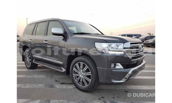 Acheter Import Voiture Toyota Land Cruiser Autre à Import - Dubai, Estuaire Acheter Import Voiture Toyota Land Cruiser Autre à Import - Dubai, Estuaire