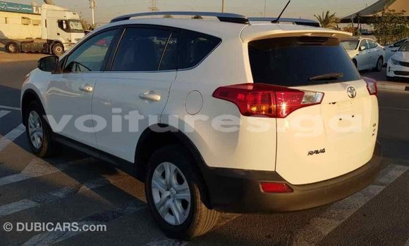Sayi Imported Toyota RAV4 White Mota in Import - Dubai a estuary Sayi Imported Toyota RAV4 White Mota in Import - Dubai a estuary