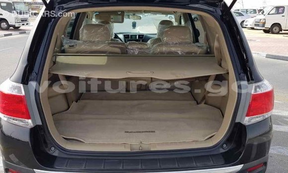 Acheter Import Voiture Toyota Highlander Noir à Import - Dubai, Estuaire Acheter Import Voiture Toyota Highlander Noir à Import - Dubai, Estuaire