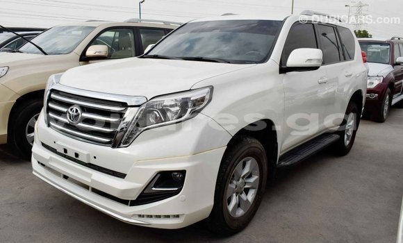 Acheter Import Voiture Toyota Prado Blanc à Import - Dubai, Estuaire Acheter Import Voiture Toyota Prado Blanc à Import - Dubai, Estuaire