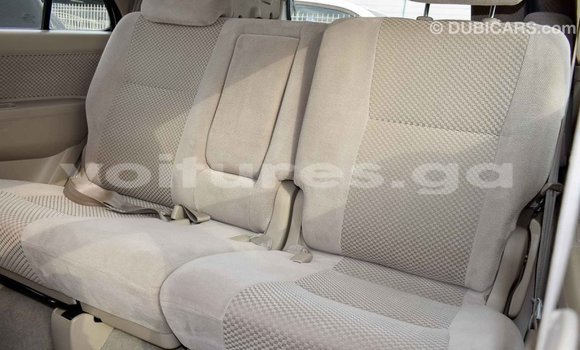 Acheter Import Voiture Toyota Fortuner Blanc à Import - Dubai, Estuaire Acheter Import Voiture Toyota Fortuner Blanc à Import - Dubai, Estuaire