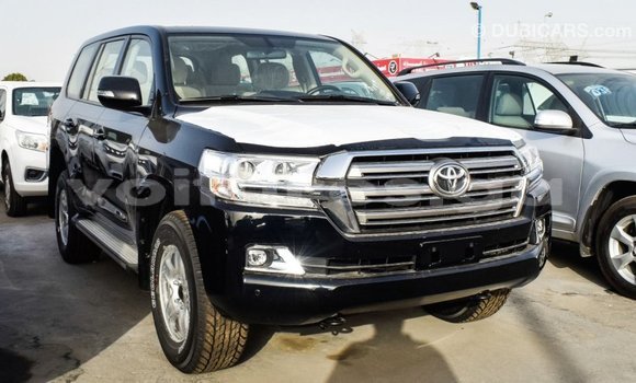 Acheter Import Voiture Toyota Land Cruiser Noir à Import - Dubai, Estuaire Acheter Import Voiture Toyota Land Cruiser Noir à Import - Dubai, Estuaire