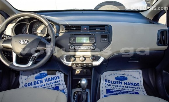 Acheter Import Voiture Kia Rio Blanc à Import - Dubai, Estuaire Acheter Import Voiture Kia Rio Blanc à Import - Dubai, Estuaire