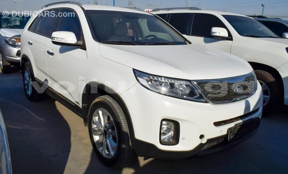 Acheter Import Voiture Kia Sorento Blanc à Import - Dubai, Estuaire Acheter Import Voiture Kia Sorento Blanc à Import - Dubai, Estuaire