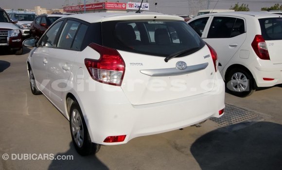Acheter Import Voiture Toyota Yaris Blanc à Import - Dubai, Estuaire Acheter Import Voiture Toyota Yaris Blanc à Import - Dubai, Estuaire