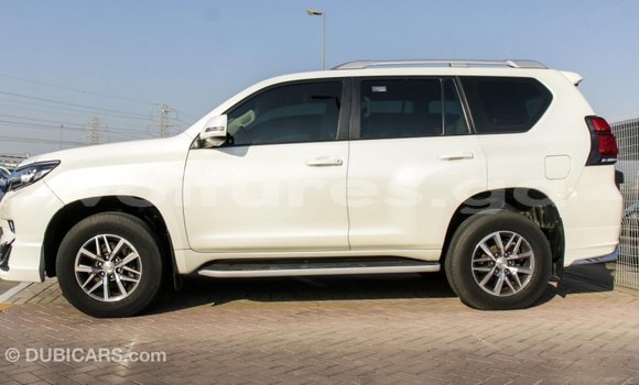 Acheter Import Voiture Toyota Prado Blanc à Import - Dubai, Estuaire Acheter Import Voiture Toyota Prado Blanc à Import - Dubai, Estuaire