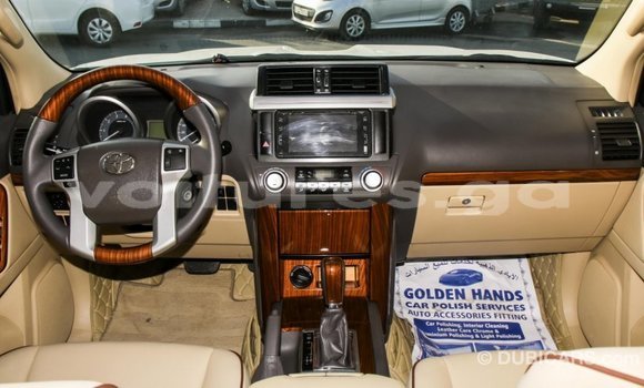 Acheter Import Voiture Toyota Prado Blanc à Import - Dubai, Estuaire Acheter Import Voiture Toyota Prado Blanc à Import - Dubai, Estuaire