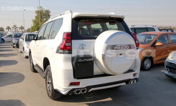 Acheter Import Voiture Toyota Prado Blanc à Import - Dubai, Estuaire Acheter Import Voiture Toyota Prado Blanc à Import - Dubai, Estuaire
