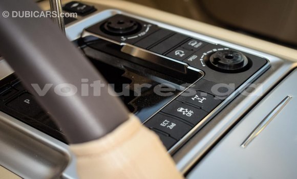 Acheter Import Voiture Toyota Land Cruiser Blanc à Import - Dubai, Estuaire Acheter Import Voiture Toyota Land Cruiser Blanc à Import - Dubai, Estuaire