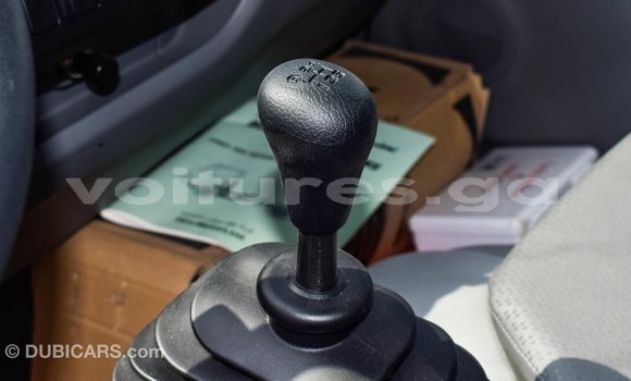 Acheter Import Utilitaire Hino 300 Series Blanc à Import - Dubai, Estuaire Acheter Import Utilitaire Hino 300 Series Blanc à Import - Dubai, Estuaire