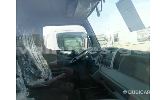 Acheter Import Voiture Mitsubishi i Blanc à Import - Dubai, Estuaire Acheter Import Voiture Mitsubishi i Blanc à Import - Dubai, Estuaire