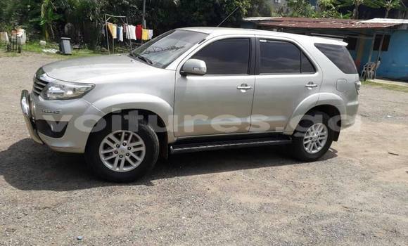 Acheter Occasion Voiture Toyota Fortuner Marron à Libreville, Estuaire Acheter Occasion Voiture Toyota Fortuner Marron à Libreville, Estuaire