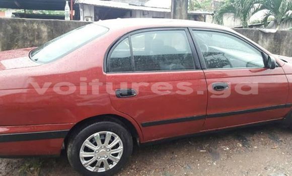Acheter Occasion Voiture Toyota Carina E Rouge à Libreville, Estuaire Acheter Occasion Voiture Toyota Carina E Rouge à Libreville, Estuaire