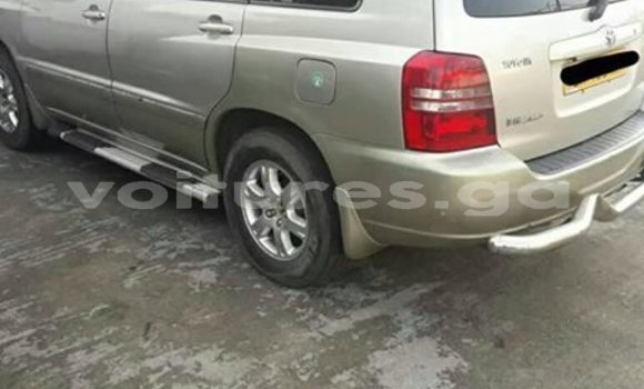 Acheter Occasion Voiture Toyota Highlander Beige à Libreville, Estuaire Acheter Occasion Voiture Toyota Highlander Beige à Libreville, Estuaire