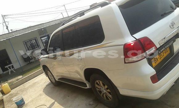 Acheter Occasion Voiture Toyota Land Cruiser Prado Blanc à Libreville, Estuaire Acheter Occasion Voiture Toyota Land Cruiser Prado Blanc à Libreville, Estuaire