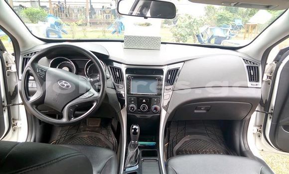 Acheter Occasion Voiture Hyundai Sonata Blanc à Libreville, Estuaire Acheter Occasion Voiture Hyundai Sonata Blanc à Libreville, Estuaire