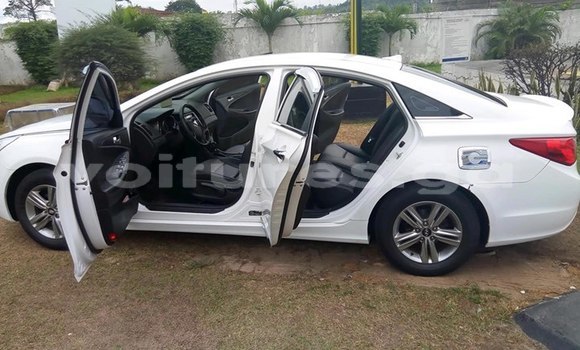 Acheter Occasion Voiture Hyundai Sonata Blanc à Libreville, Estuaire Acheter Occasion Voiture Hyundai Sonata Blanc à Libreville, Estuaire