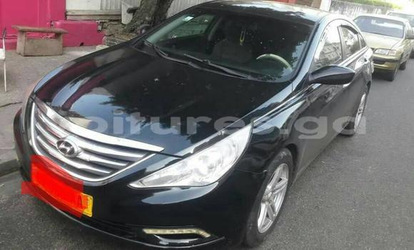 Sayi Na hannu Hyundai Sonata Black Mota in Libreville a estuary Sayi Na hannu Hyundai Sonata Black Mota in Libreville a estuary