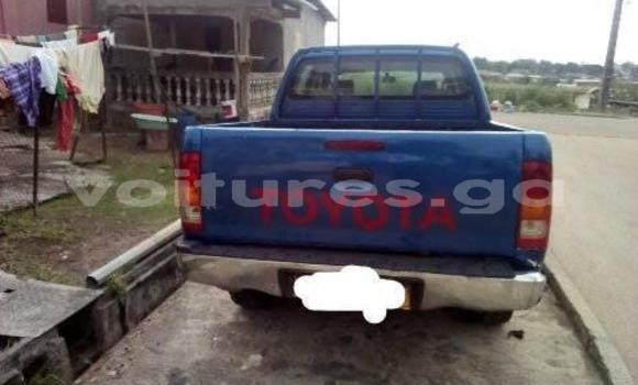 Sayi Na hannu Toyota Hilux White Mota in Libreville a estuary Sayi Na hannu Toyota Hilux White Mota in Libreville a estuary