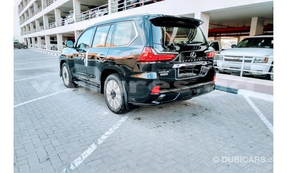 Acheter Import Voiture Lexus LX Noir à Import - Dubai, Estuaire Acheter Import Voiture Lexus LX Noir à Import - Dubai, Estuaire