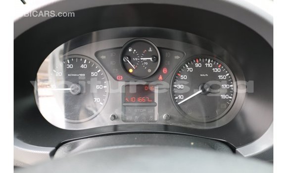 Acheter Import Voiture Peugeot Partner Blanc à Import - Dubai, Estuaire