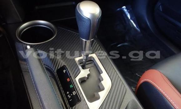 Sayi Na hannu Toyota RAV4 Green Mota in Lastoursville a Ogooue-Lolo Sayi Na hannu Toyota RAV4 Green Mota in Lastoursville a Ogooue-Lolo