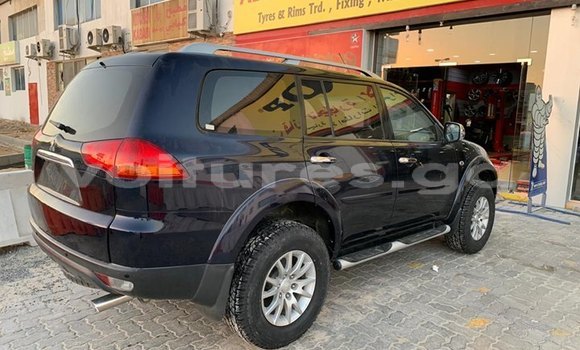 Acheter Occasion Voiture Mitsubishi Pajero Bleu à Libreville, Estuaire Acheter Occasion Voiture Mitsubishi Pajero Bleu à Libreville, Estuaire