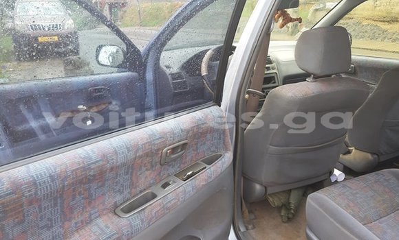 Acheter Occasion Voiture Toyota Picnic Bleu à Libreville, Estuaire Acheter Occasion Voiture Toyota Picnic Bleu à Libreville, Estuaire