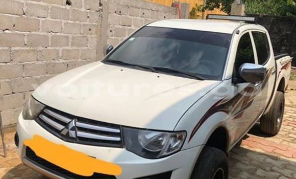 Acheter Occasion Voiture Mitsubishi L200 Blanc à Libreville, Estuaire Acheter Occasion Voiture Mitsubishi L200 Blanc à Libreville, Estuaire